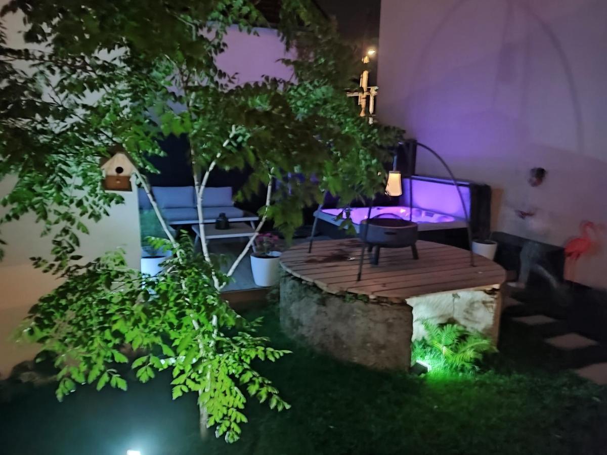 O'Date Gite &Spa Nantes Bagian luar foto
